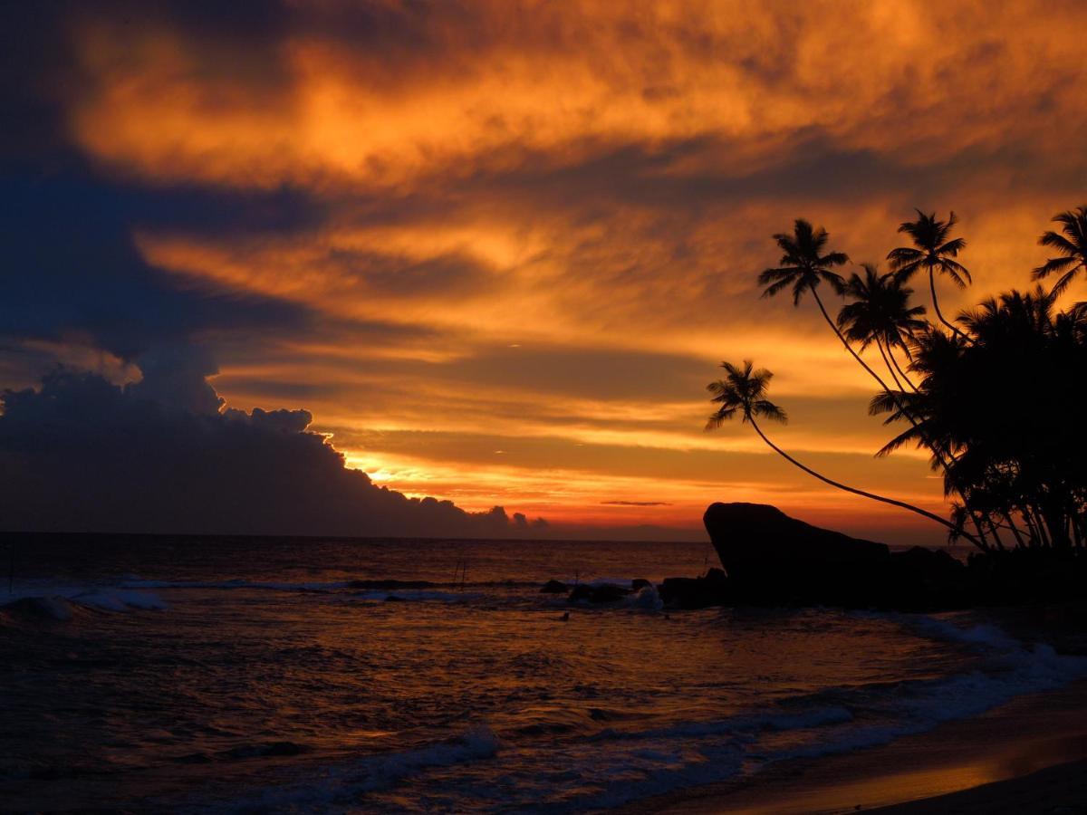 Unawatuna Beach House Exterior photo